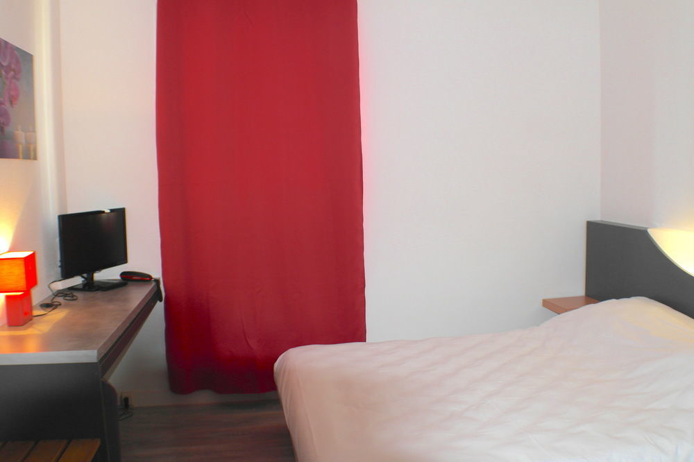 L'Hotel Du Marais Romilly Centre Buitenkant foto