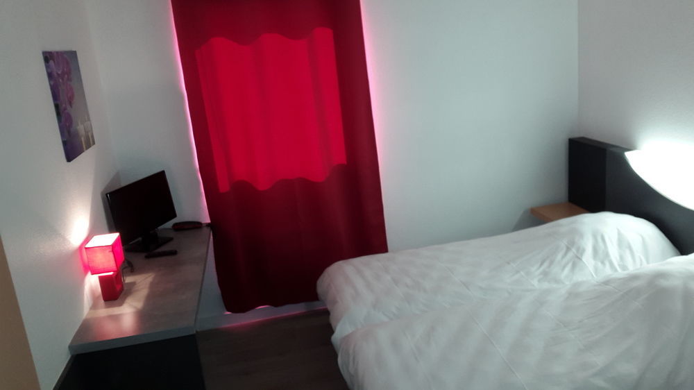 L'Hotel Du Marais Romilly Centre Buitenkant foto