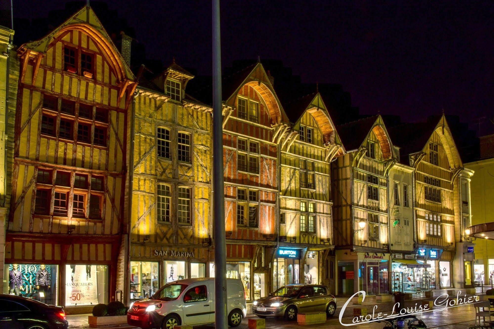 L'Hotel Du Marais Romilly Centre Buitenkant foto